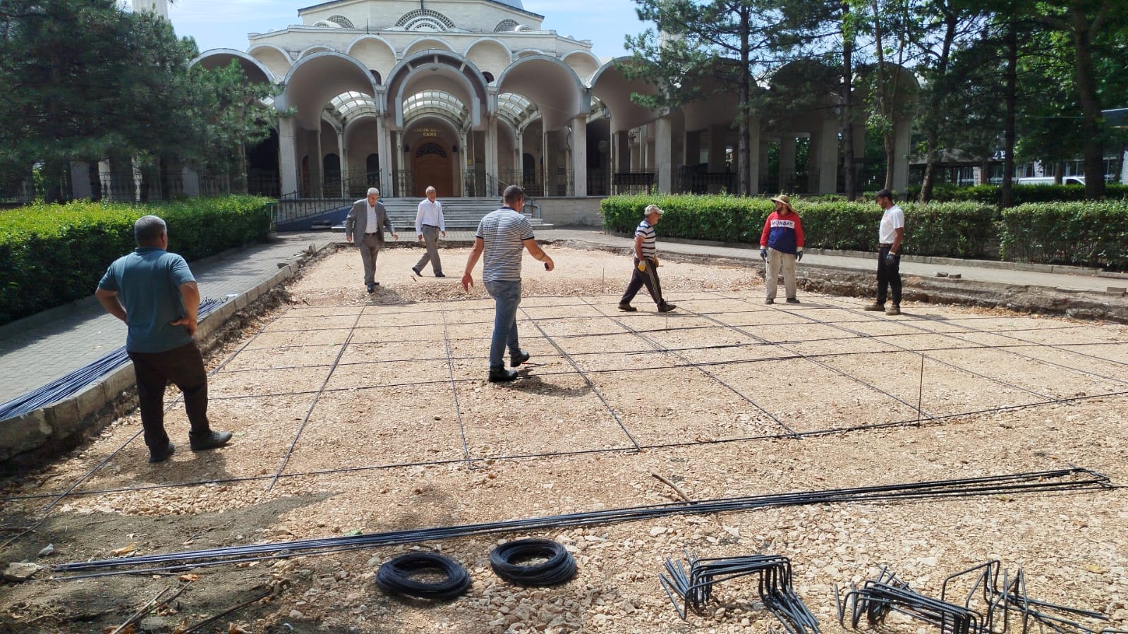 KÜÇÜK SANAYİ CAMİİ ŞADIRVAN İNŞAATI VE BAHÇE DÜZENLEMESİ 
